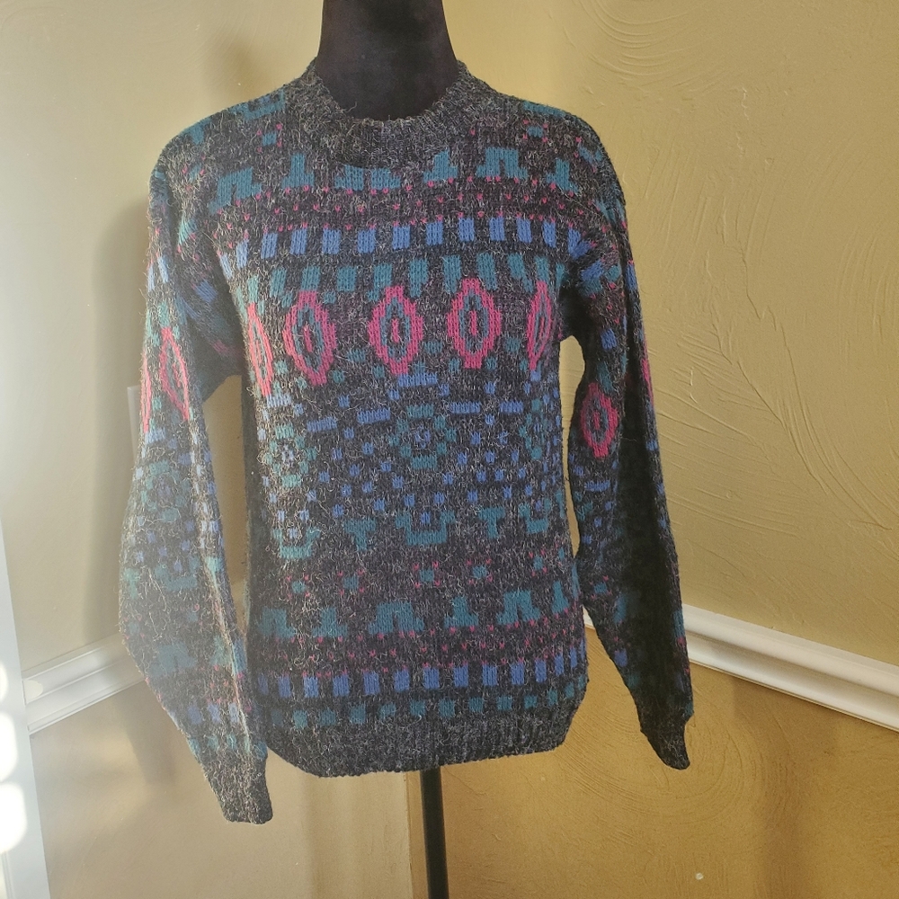 Multicolored vintage sweater